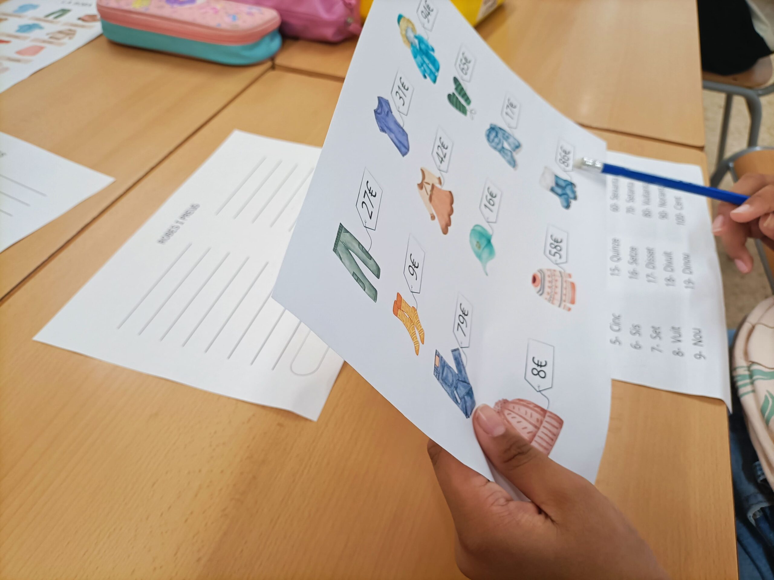 Activitat compra i vocabulari roba