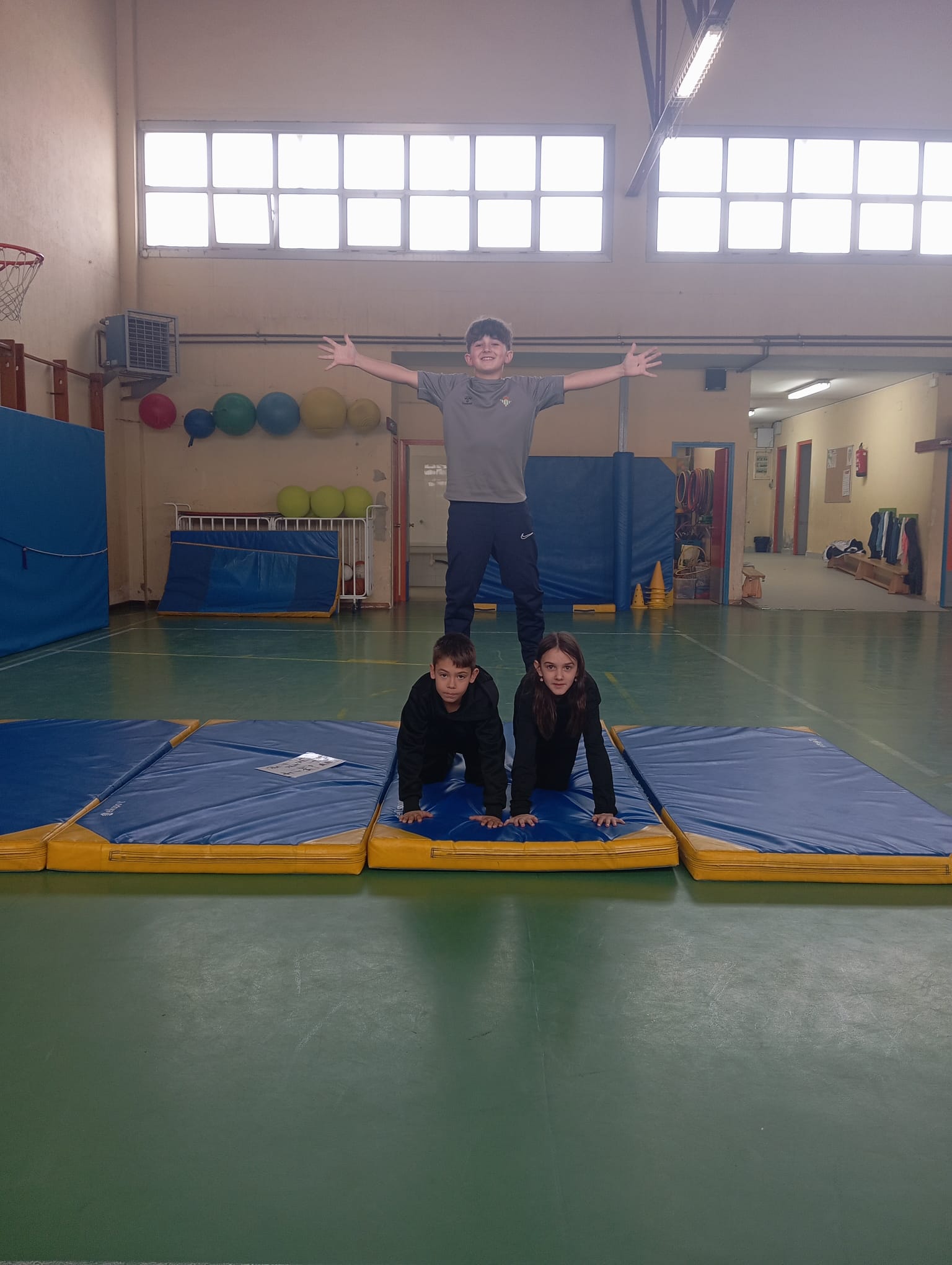 WhatsApp Image 2025-03-10 at 19.36.08