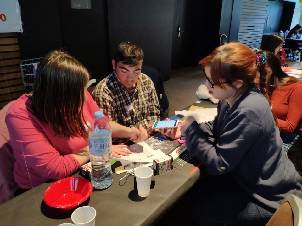 PhotoGrid_1583335405645