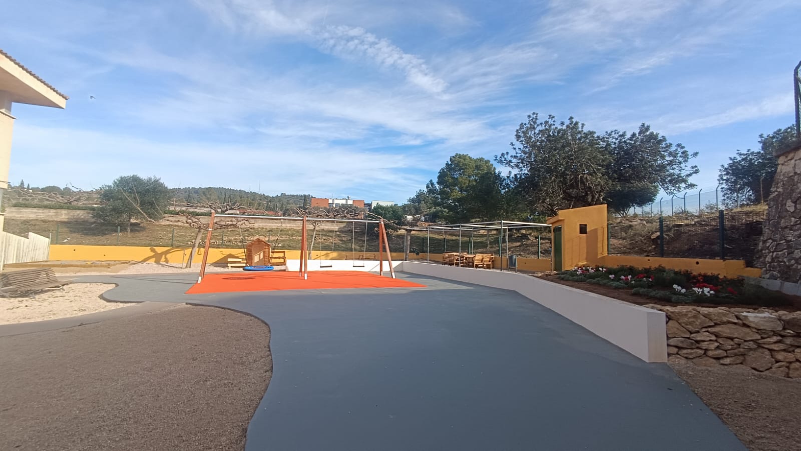 WhatsApp Image 2024-12-17 at 11.45.44 (4)