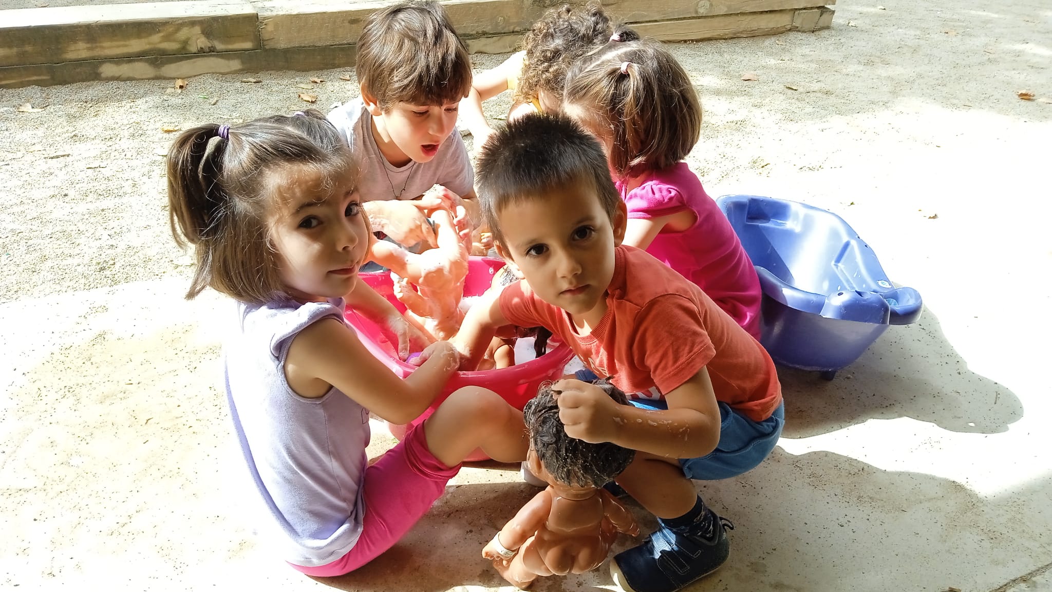 TUGUI CLOSQUI I3AAAAABBBBB-min