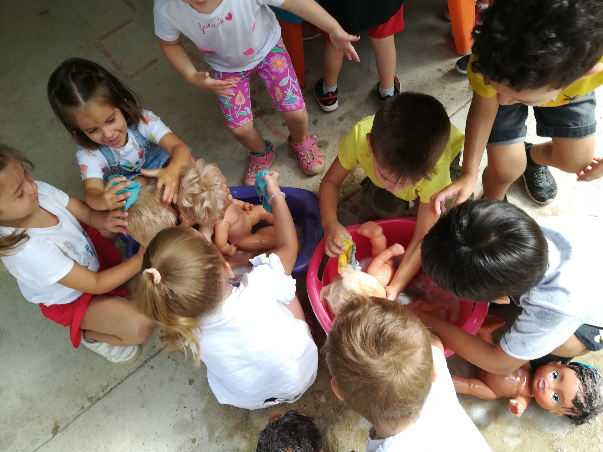 TUGUICLOSQUII3AAAAAA-min