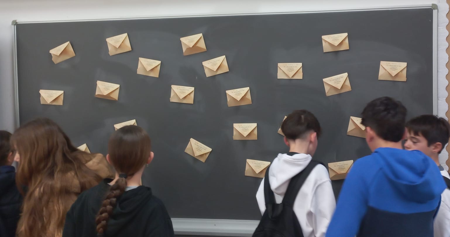 1459a743-d395-42e8-a1eb-9a5e3c443e68