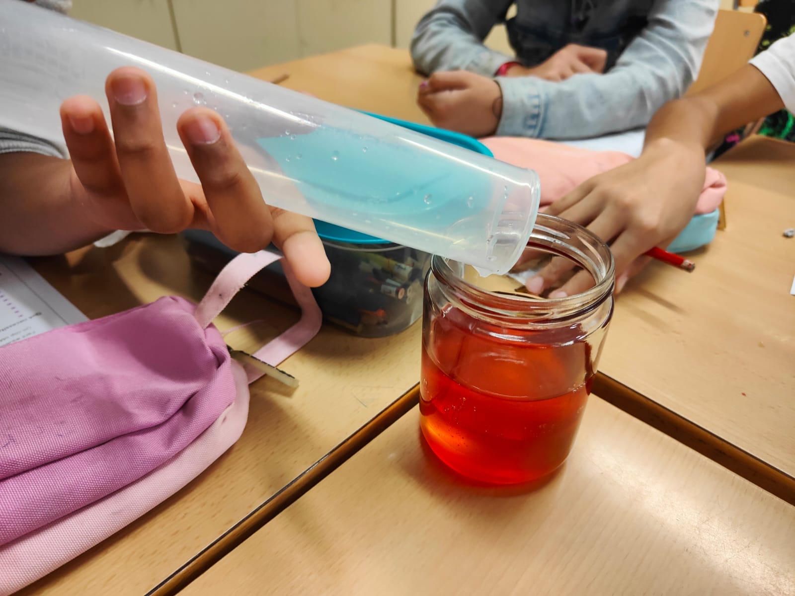 8eb13079-13bf-4e53-91b6-a5c0c58c145d