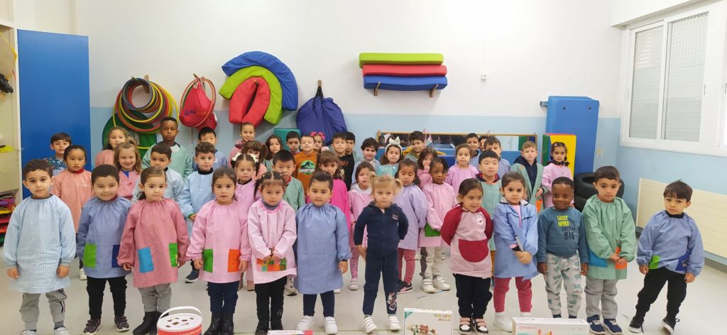 Els nens i nenes de parvulari han rebut molts regals dels Reis Mags