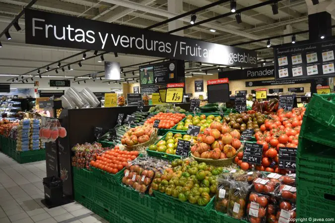 Secció de fruites i verdures del Carrefour.