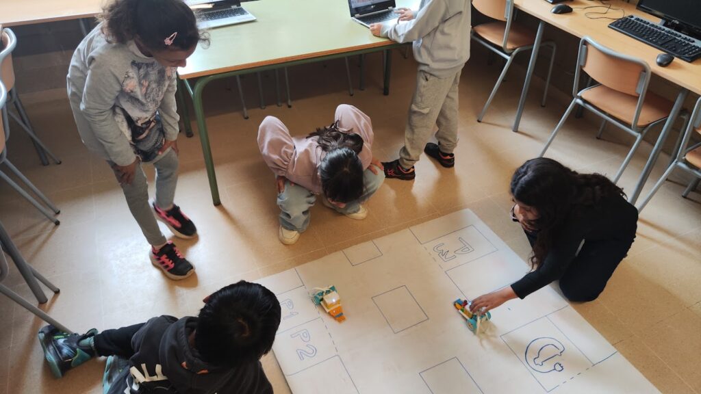 Robòtica amb Lego Essential a 4t