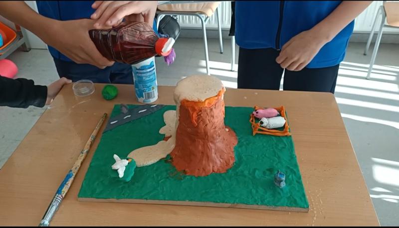 vOLCÀ erupció 4_800x457