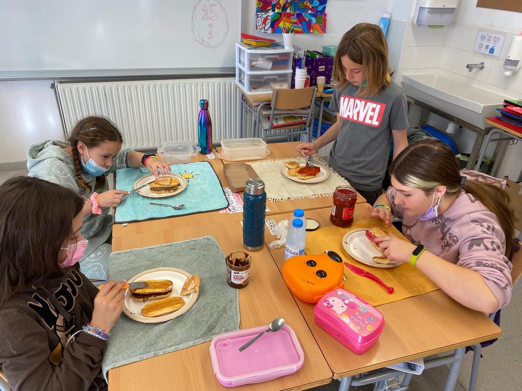 Preparant la mona_ (4) (Copy)