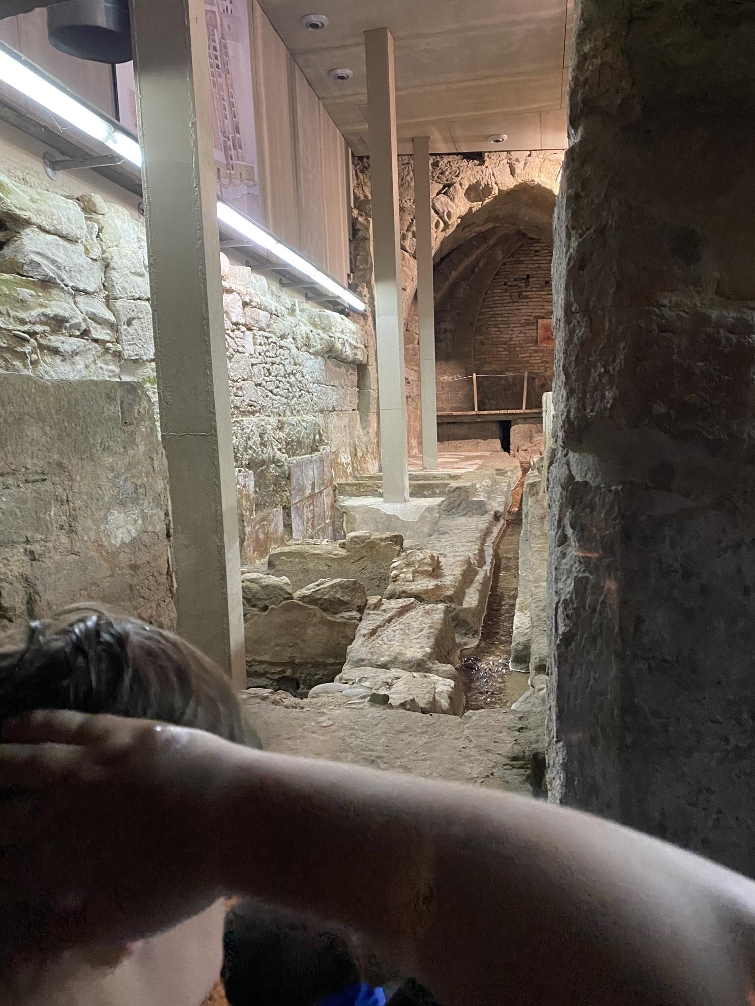 ADOBERIES 19-4-23 (20) (Copy)