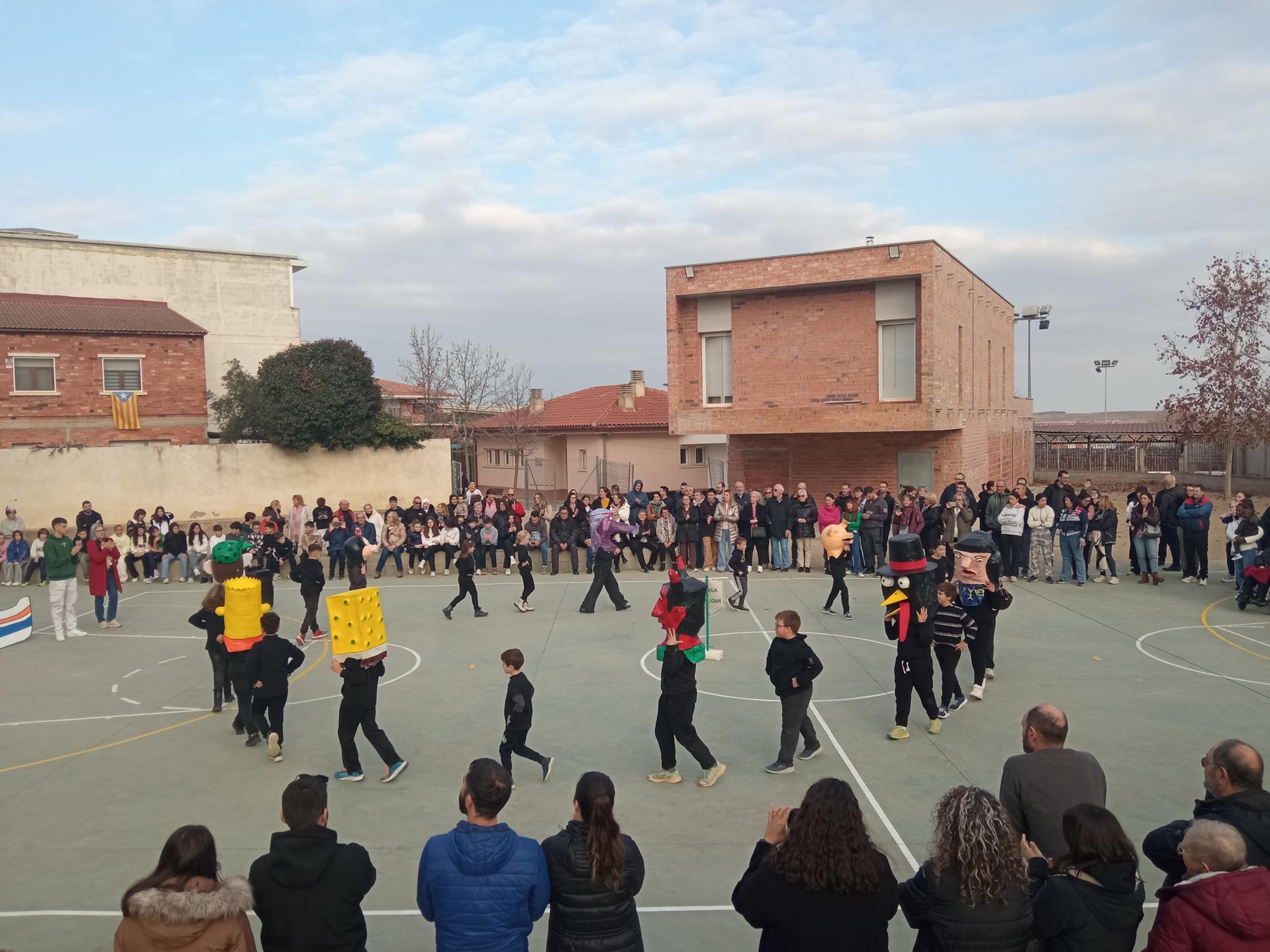 1765782484367 (Copy)