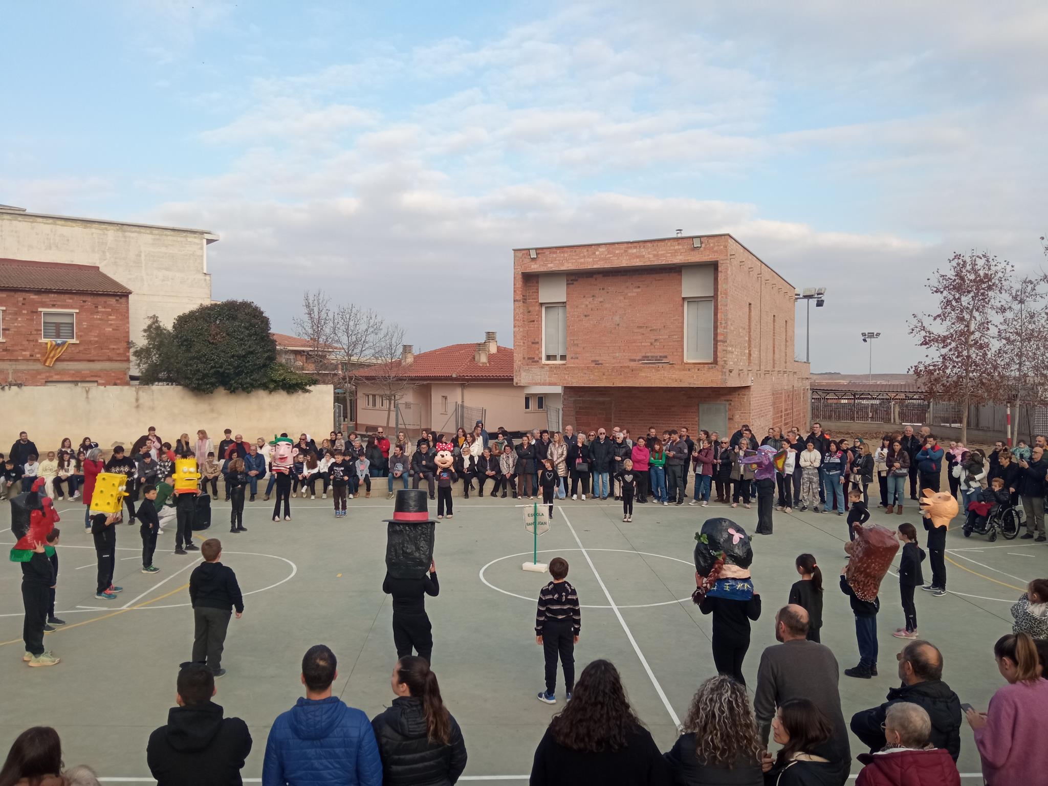 1765782484376 (Copy)