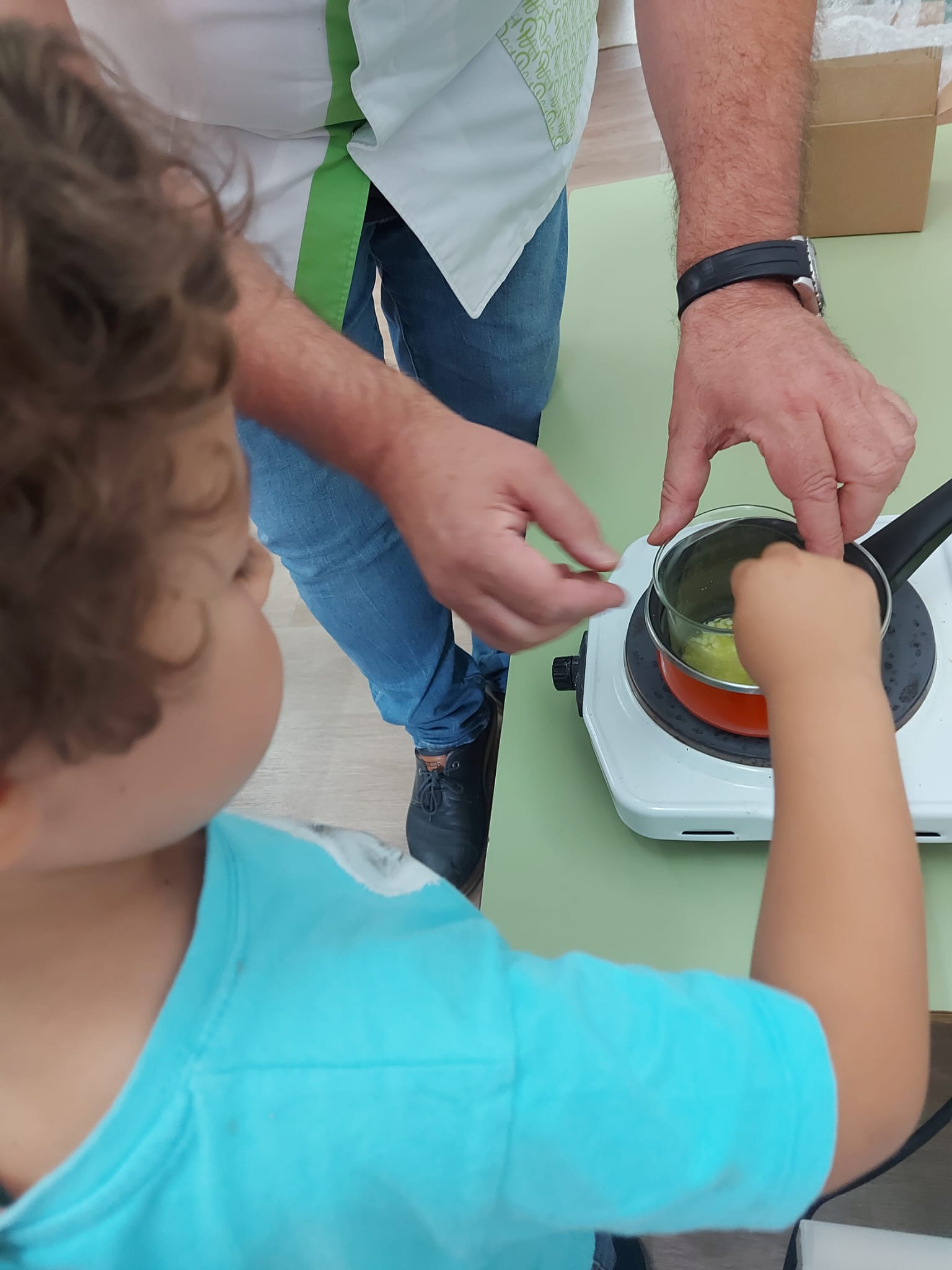 14a1c927-d305-43ec-9f59-abb0249b41c8