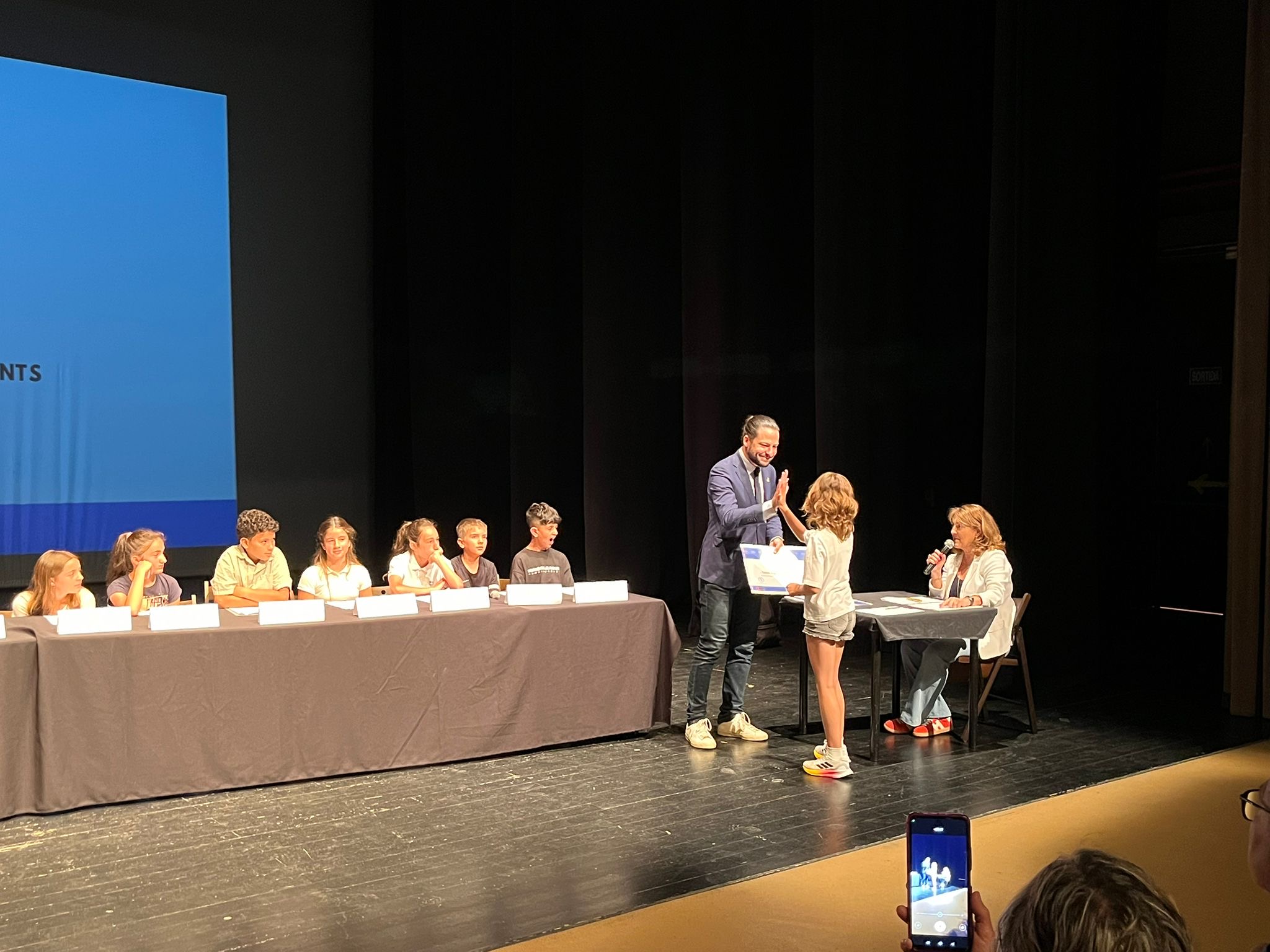 2fea2e75-dbda-47d1-a948-e2d89136f9ad