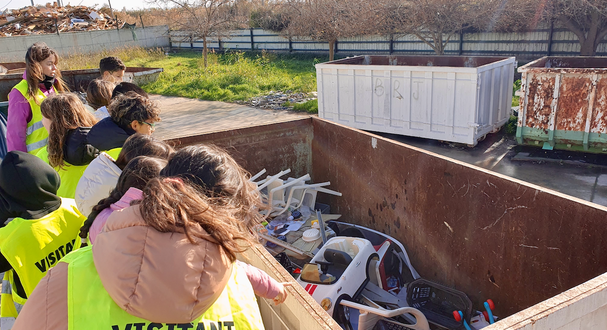Visita al centre de tractament de residus3