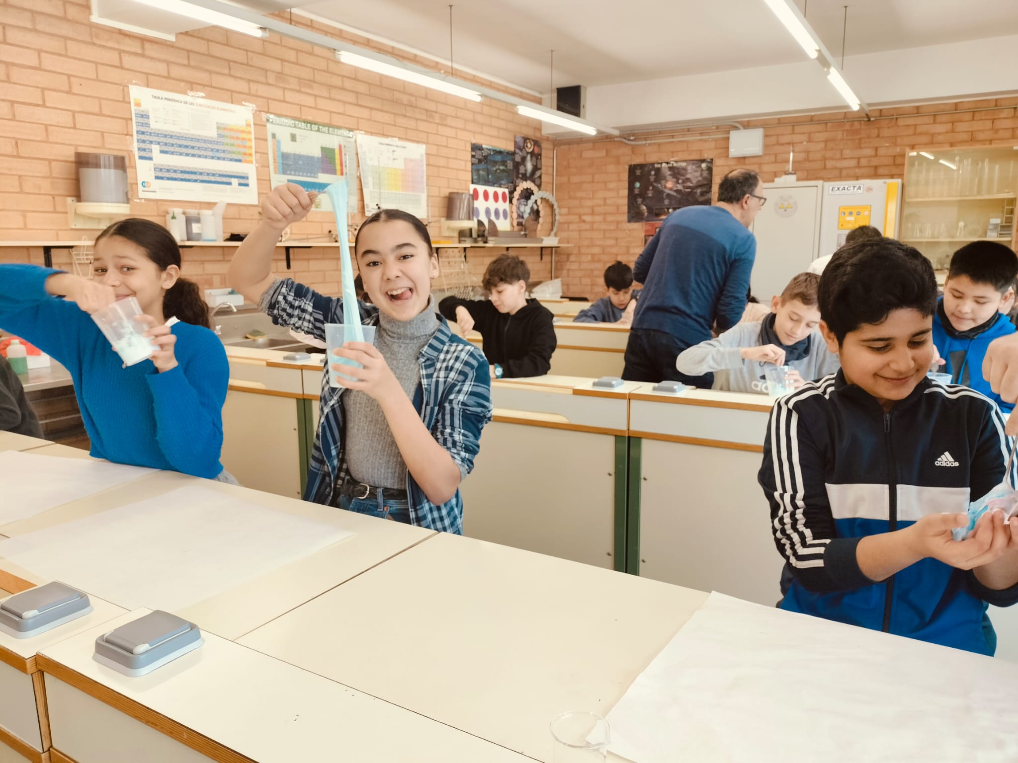 a75e2448-2656-48fc-88b0-e9ce9187e867