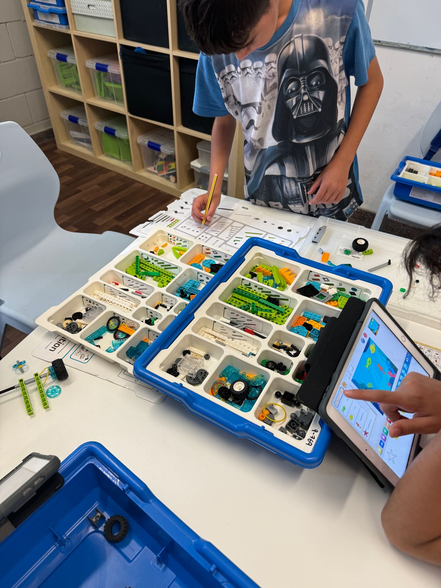 64c5aa29-798b-4d05-97e0-5c7593fc422d