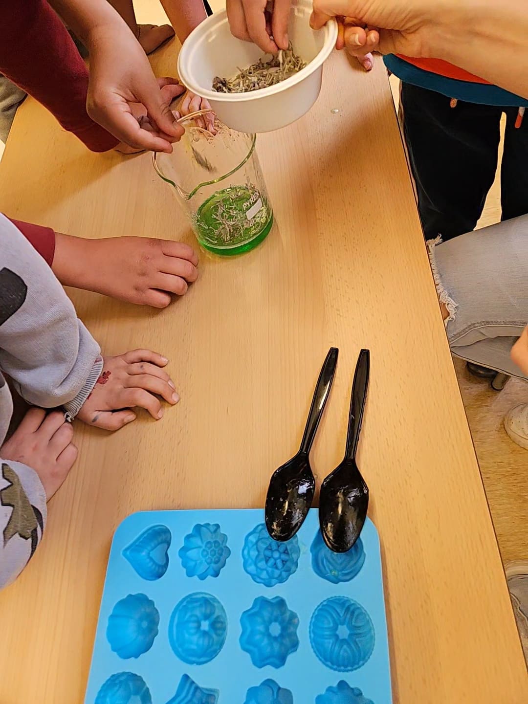 VideoCapture_20241122-223442