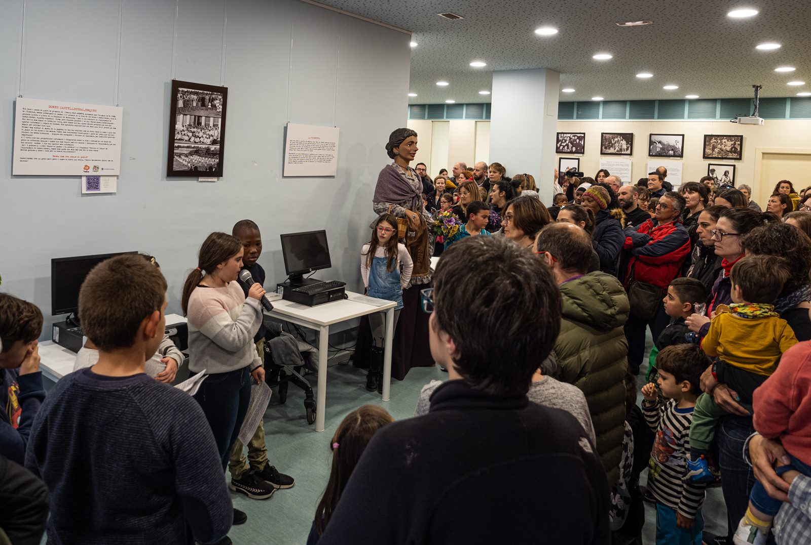 Expo Dona Castellbisbalenca alumnes Els Arenys 6.3.20 (14)