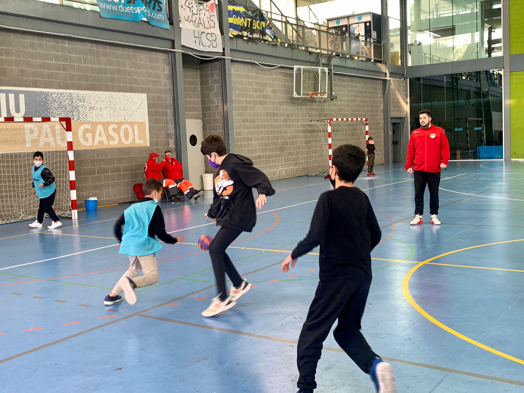 2B148541-58FC-4DA1-9149-F01527399725