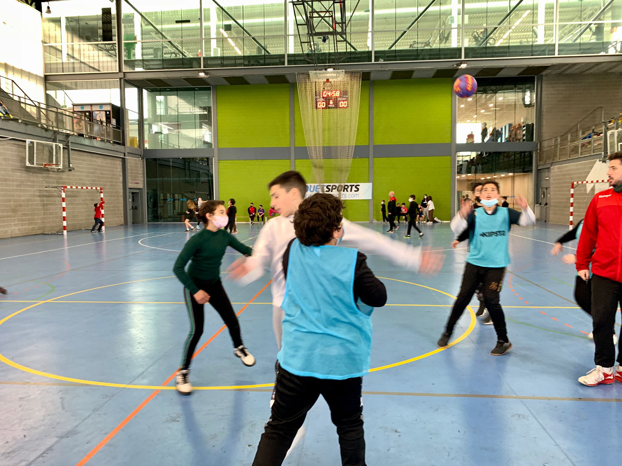 8CA489BA-A96B-446D-82BF-7D2F149D268B