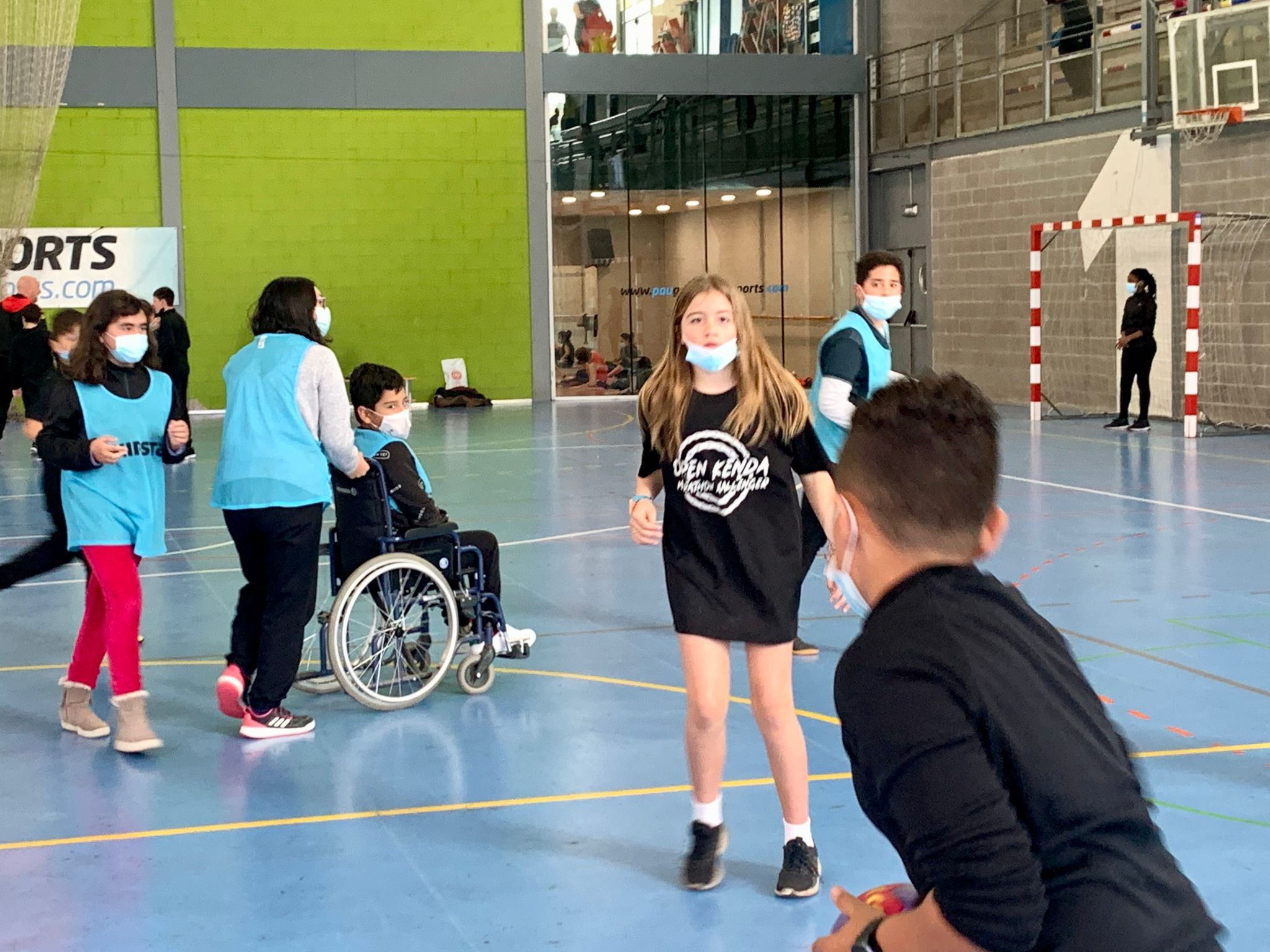 E3FF9C78-6F5D-441C-B636-0BE1BC824F3C