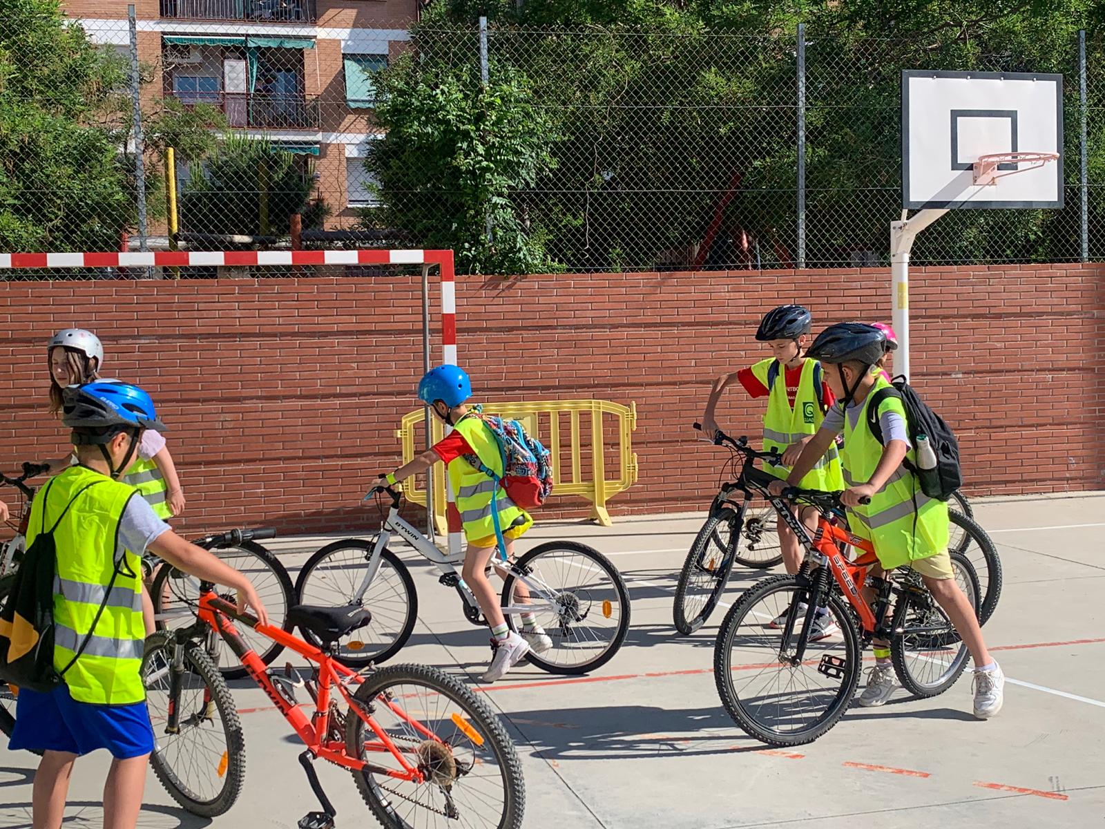 6A6FBCAF-7082-4D8C-9DEA-5B4977EC70DB