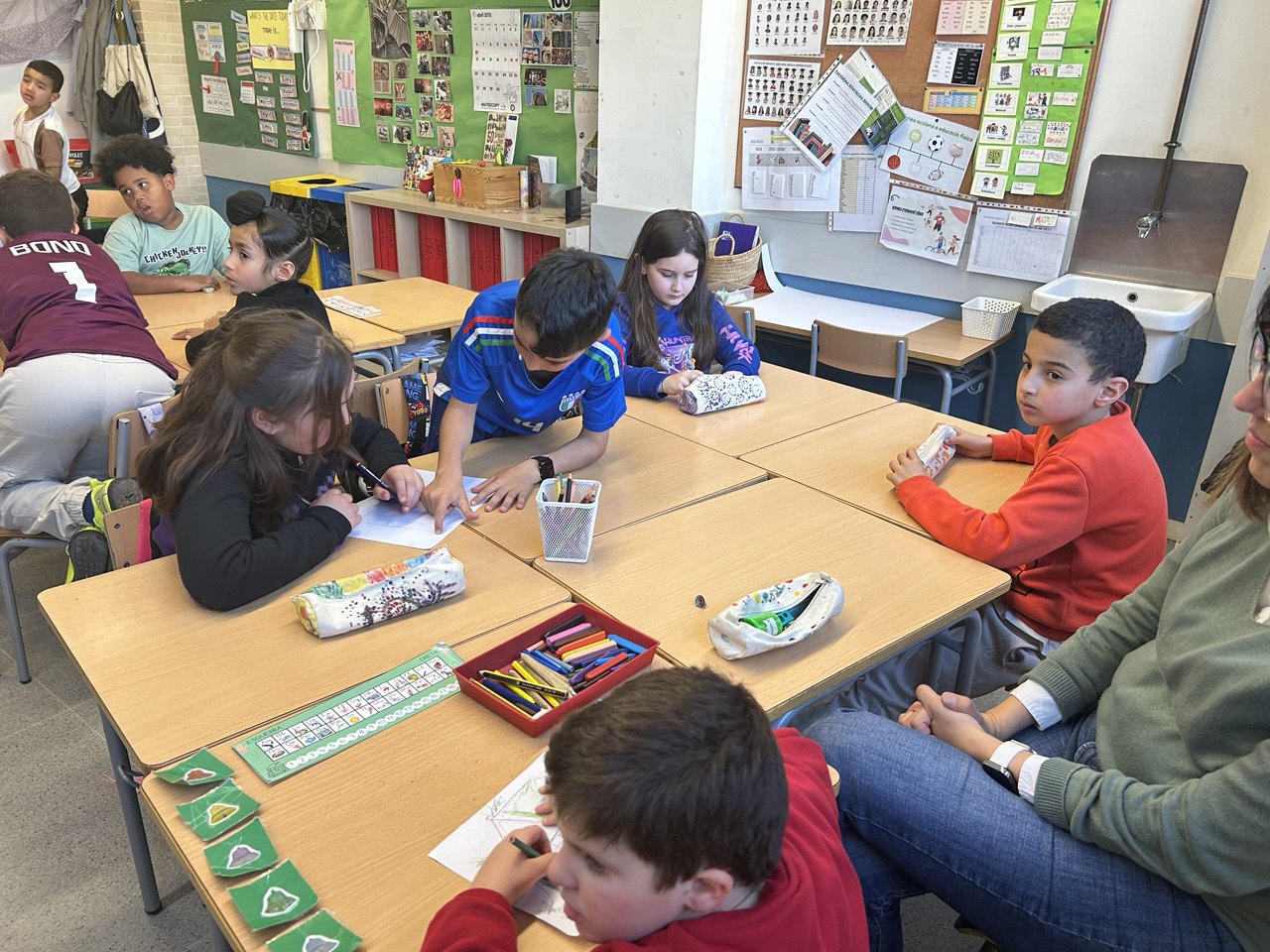 photo_5895763055776304412_y