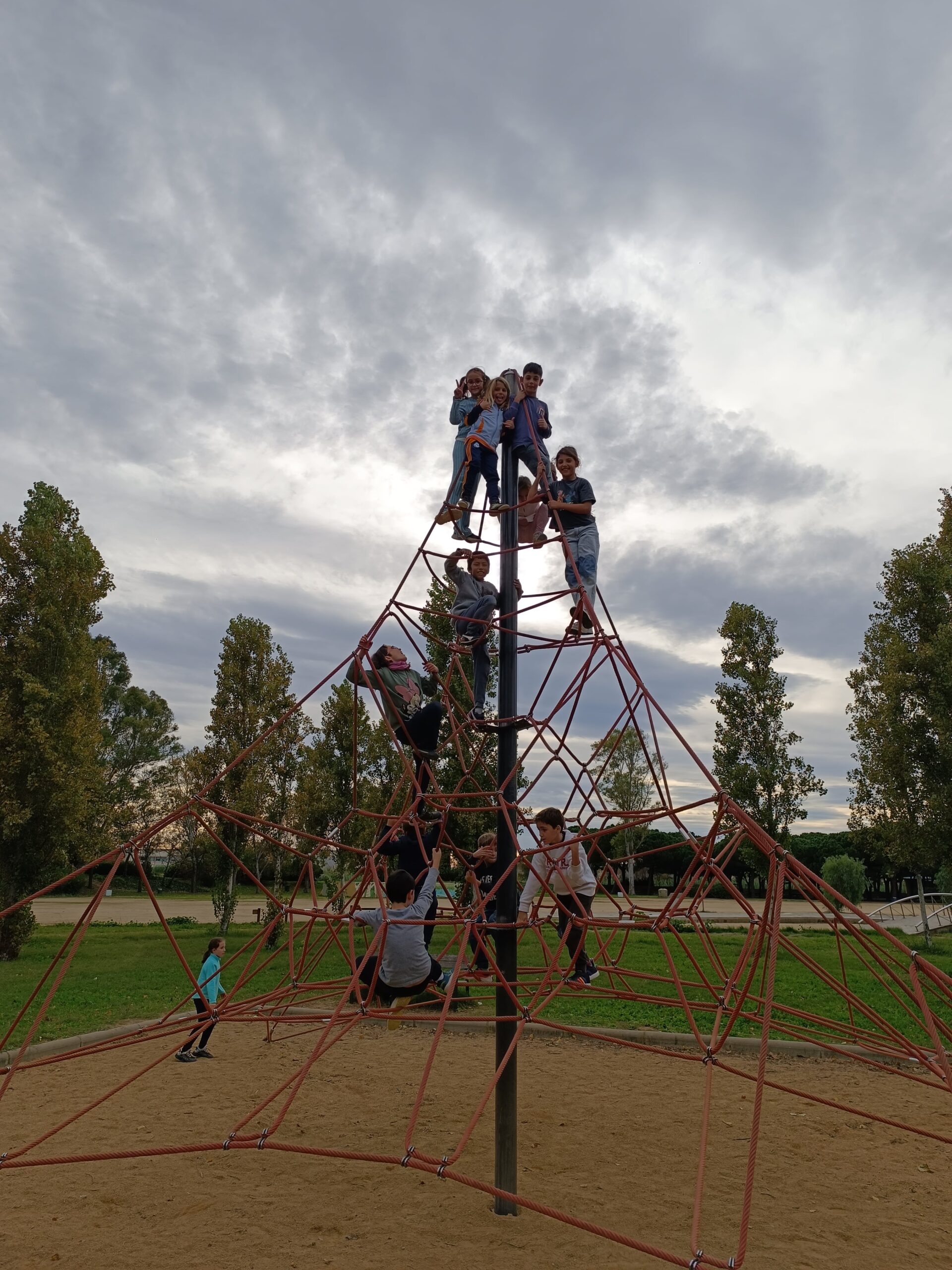 1732535039264-min[1]