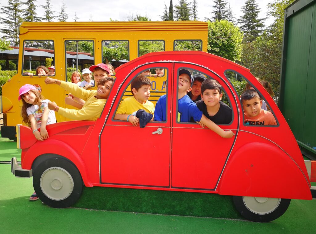 UN VIATGE PEL 3R TRIMESTRE