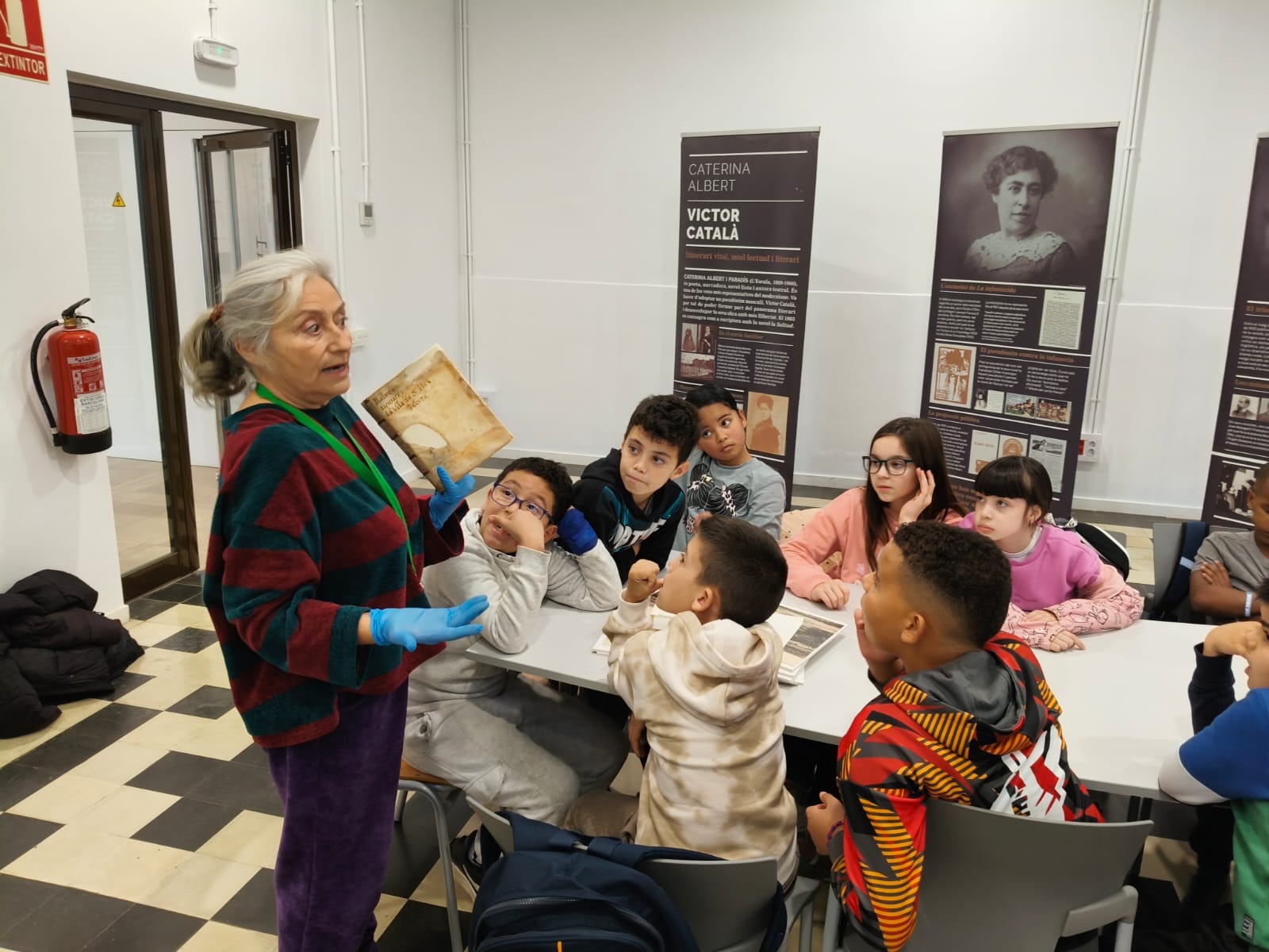 dba633ab-81ee-4cc9-b7fb-fce77c54a608