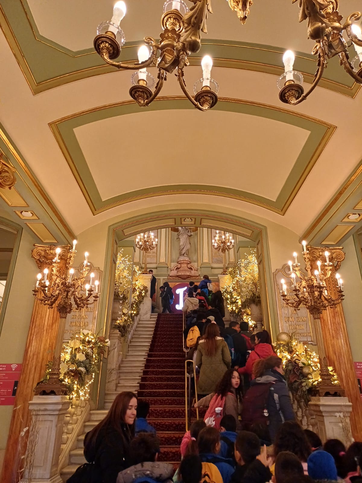 40d2d4d2-5337-4d4f-ae81-89c1902a8d66