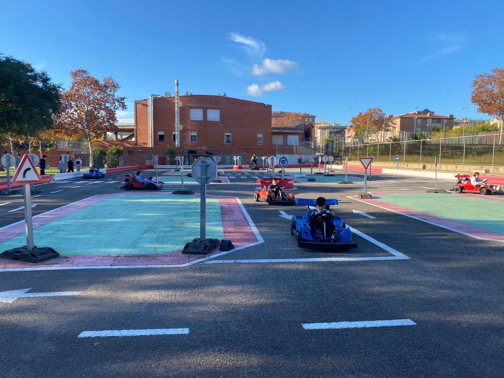 b32bd824-877f-4d42-aeb5-36a95846f756