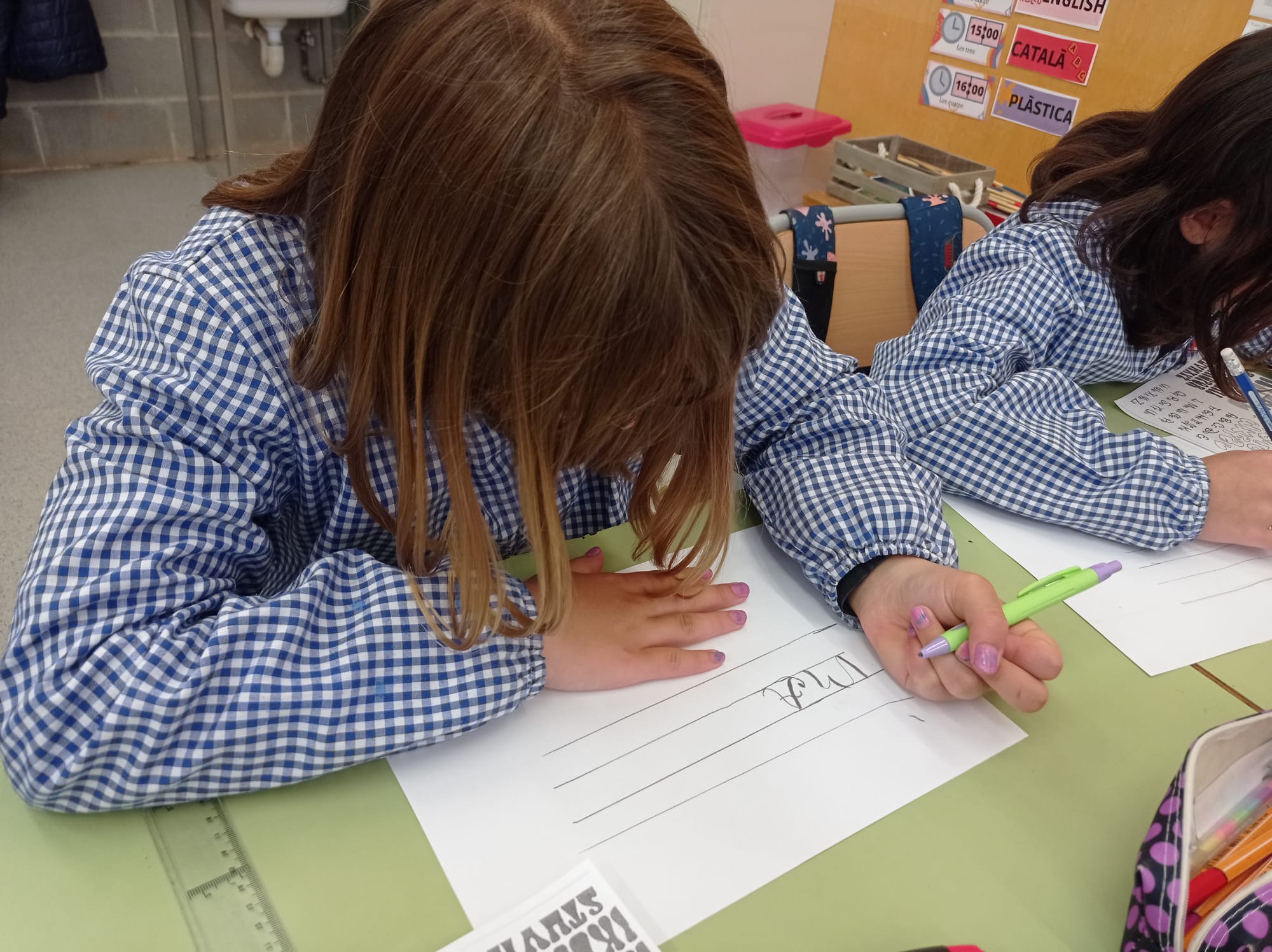 89287853-d5a8-4844-9996-65884892e832