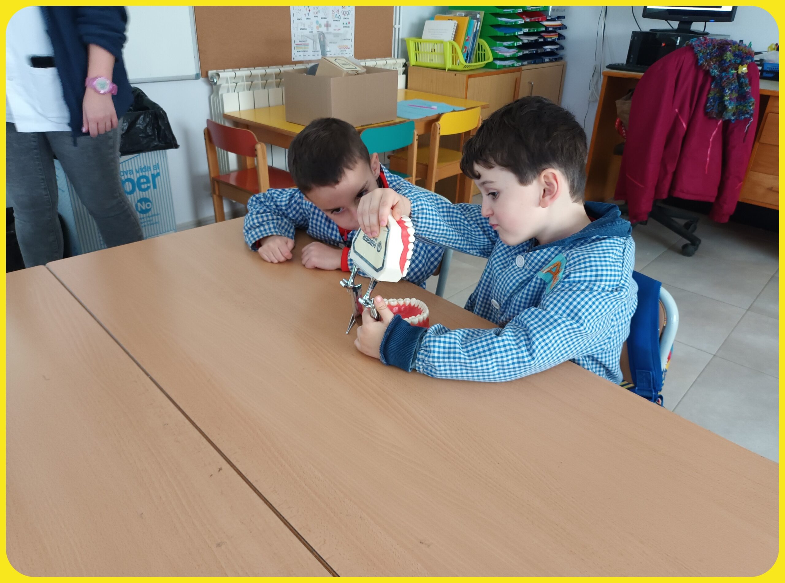 3 xerrada dentista I4 3 23-24