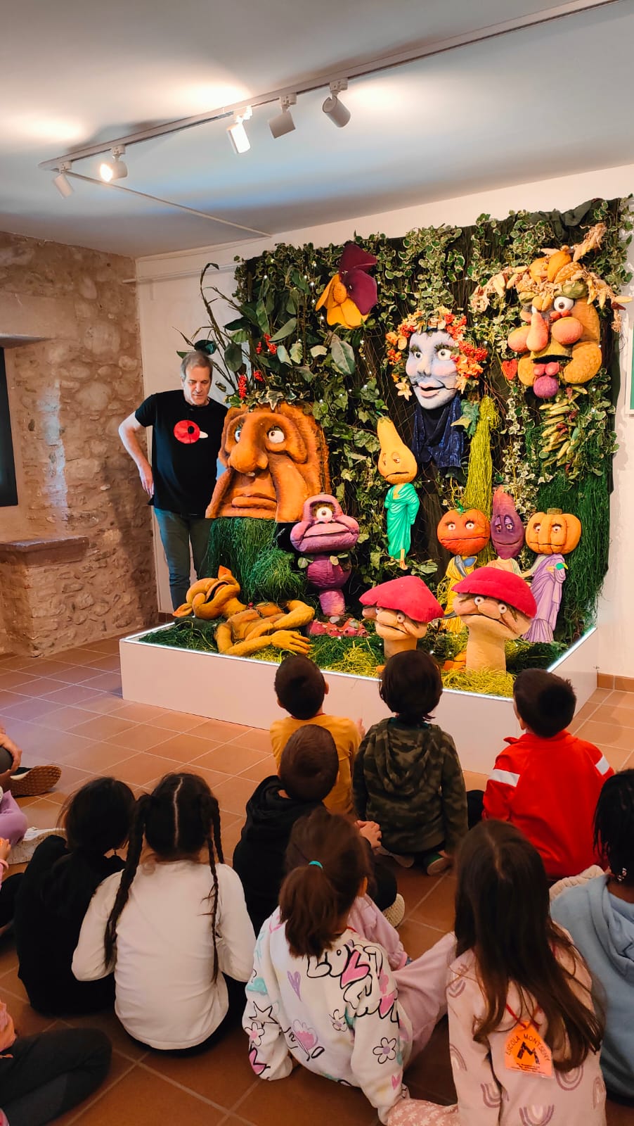 0b2f03f4-793e-415a-a9aa-0cfc3a54ddc3