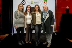 Equip Directiu Escola Ronçana i Núria Dantí, representant Càritas