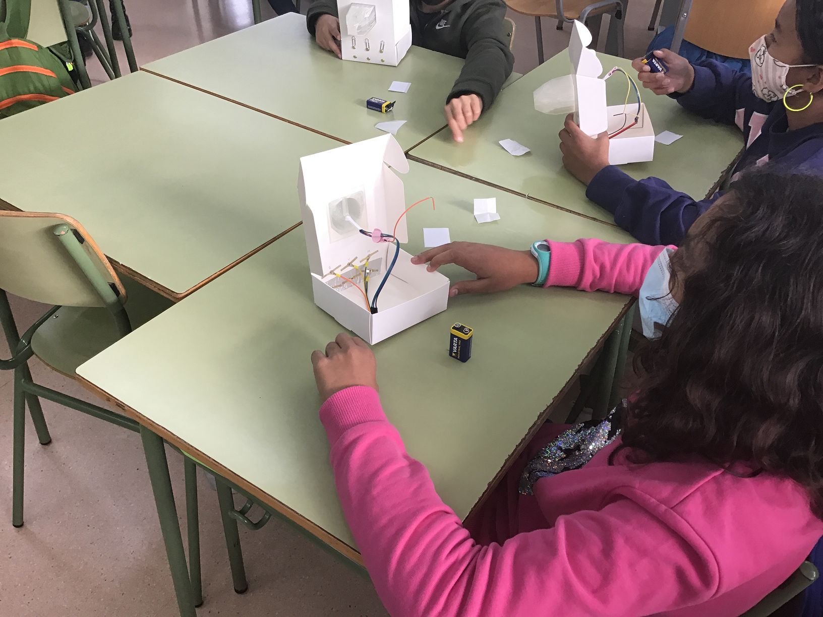 201125 CS-C Led RGB amb Petits Enginyers (9)