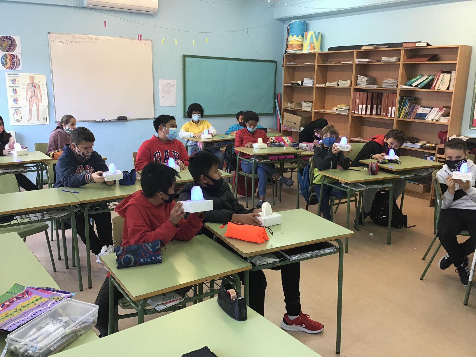 201203 CS-A Led RGB amb Petits Enginyers (17)