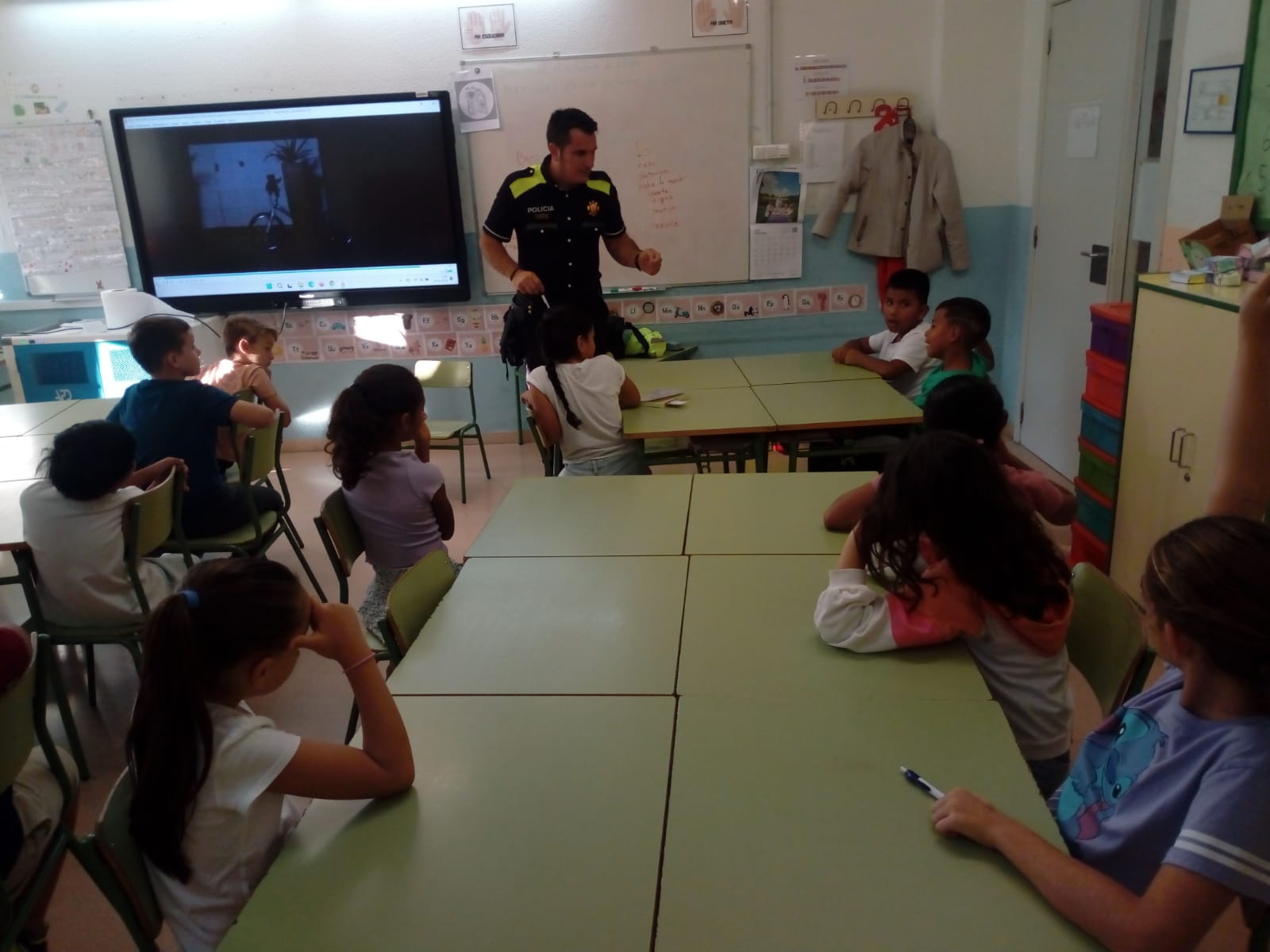 a9298cd1-00f0-4b48-a5b1-5b8657eea8b9