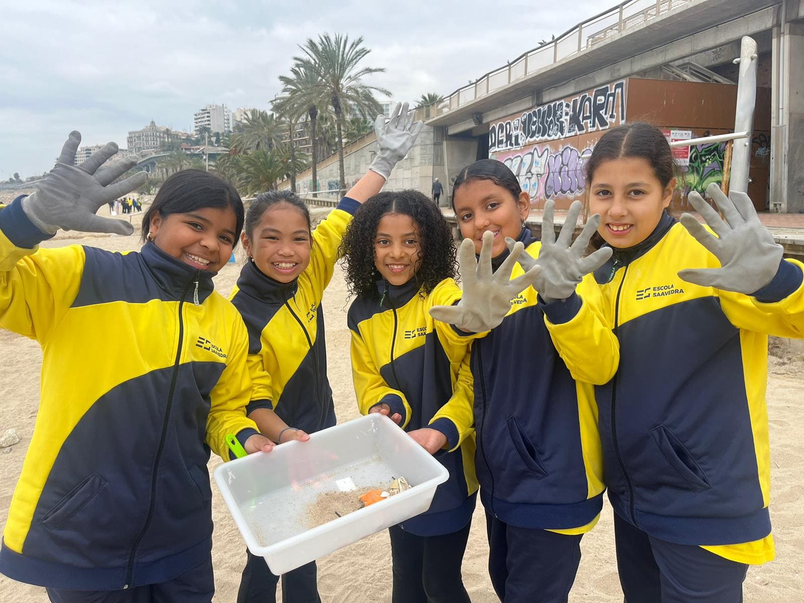 159c6b55-a1a6-4034-b4c0-af99dd2e2e31