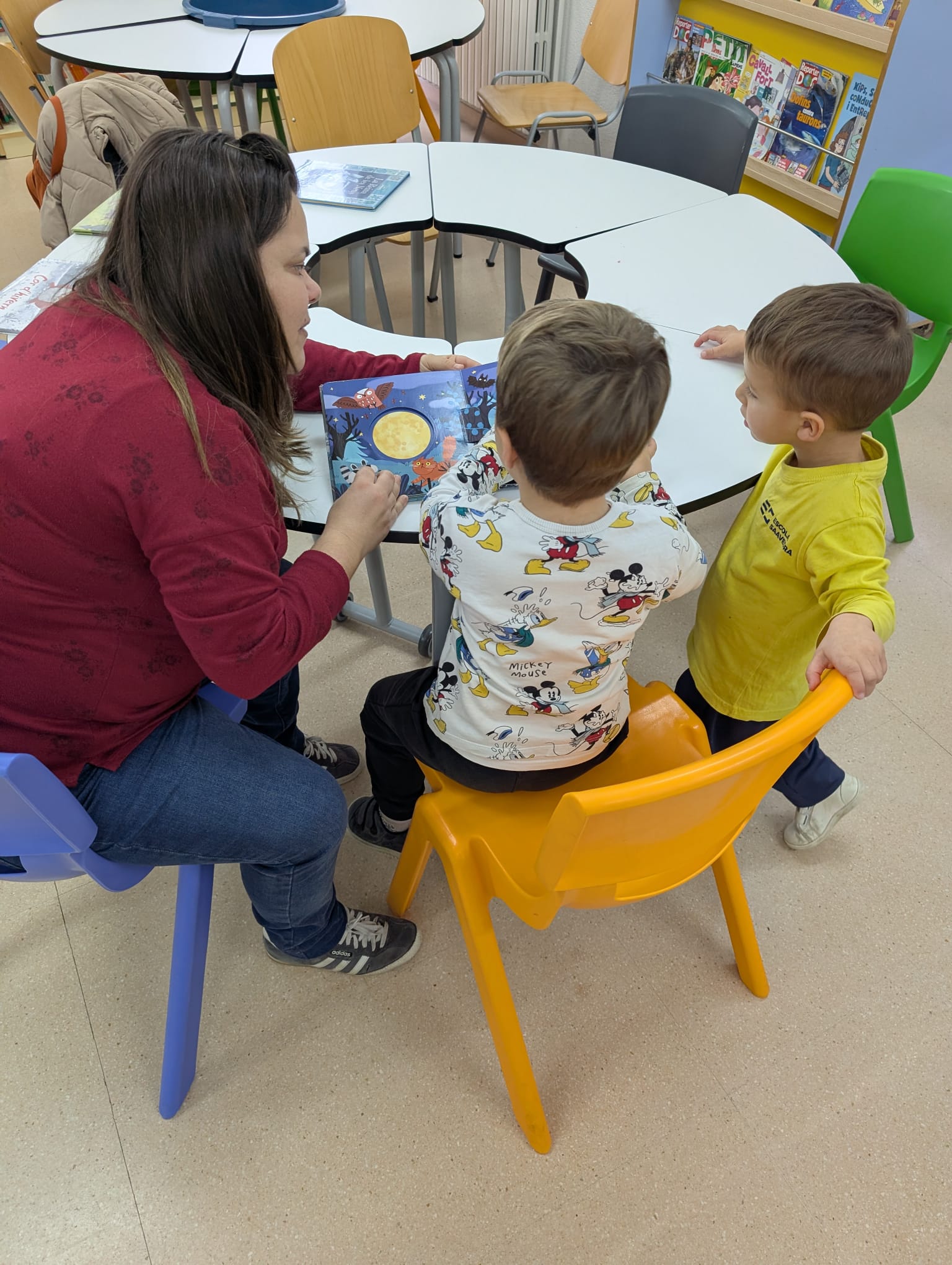 260126 Obrim la biblioteca a les famílies (4)