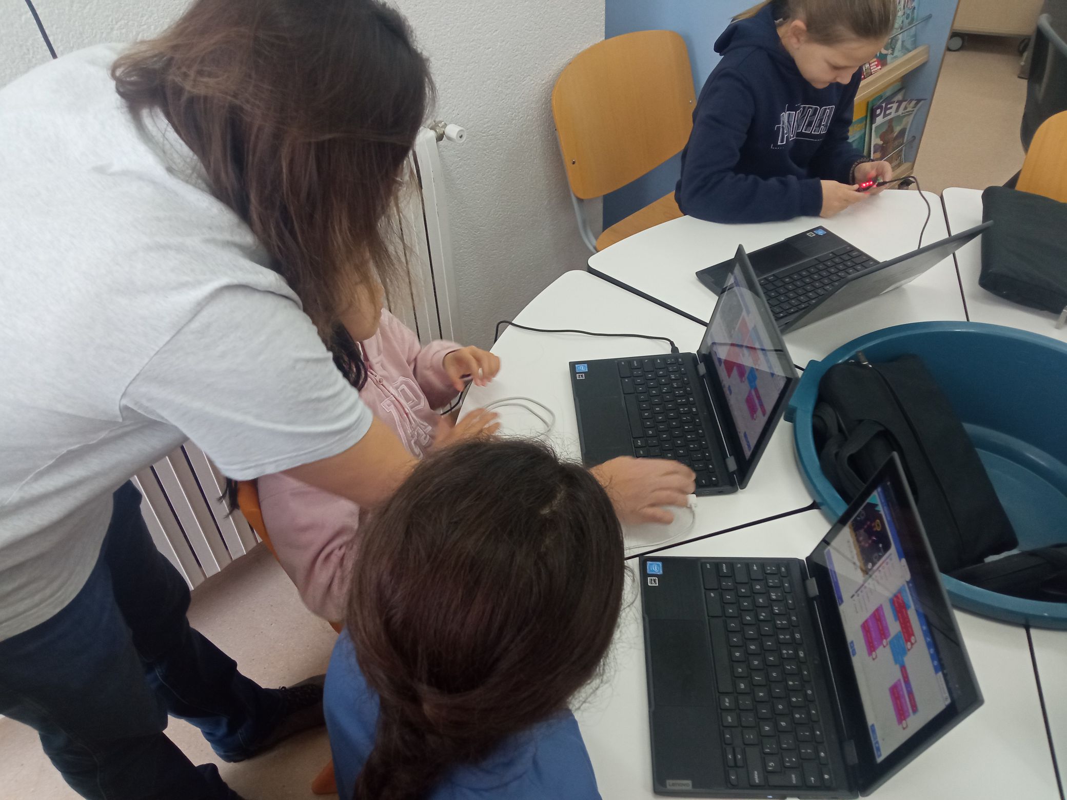 260129 PCMAT podòmetre amb microbit 5è (2)