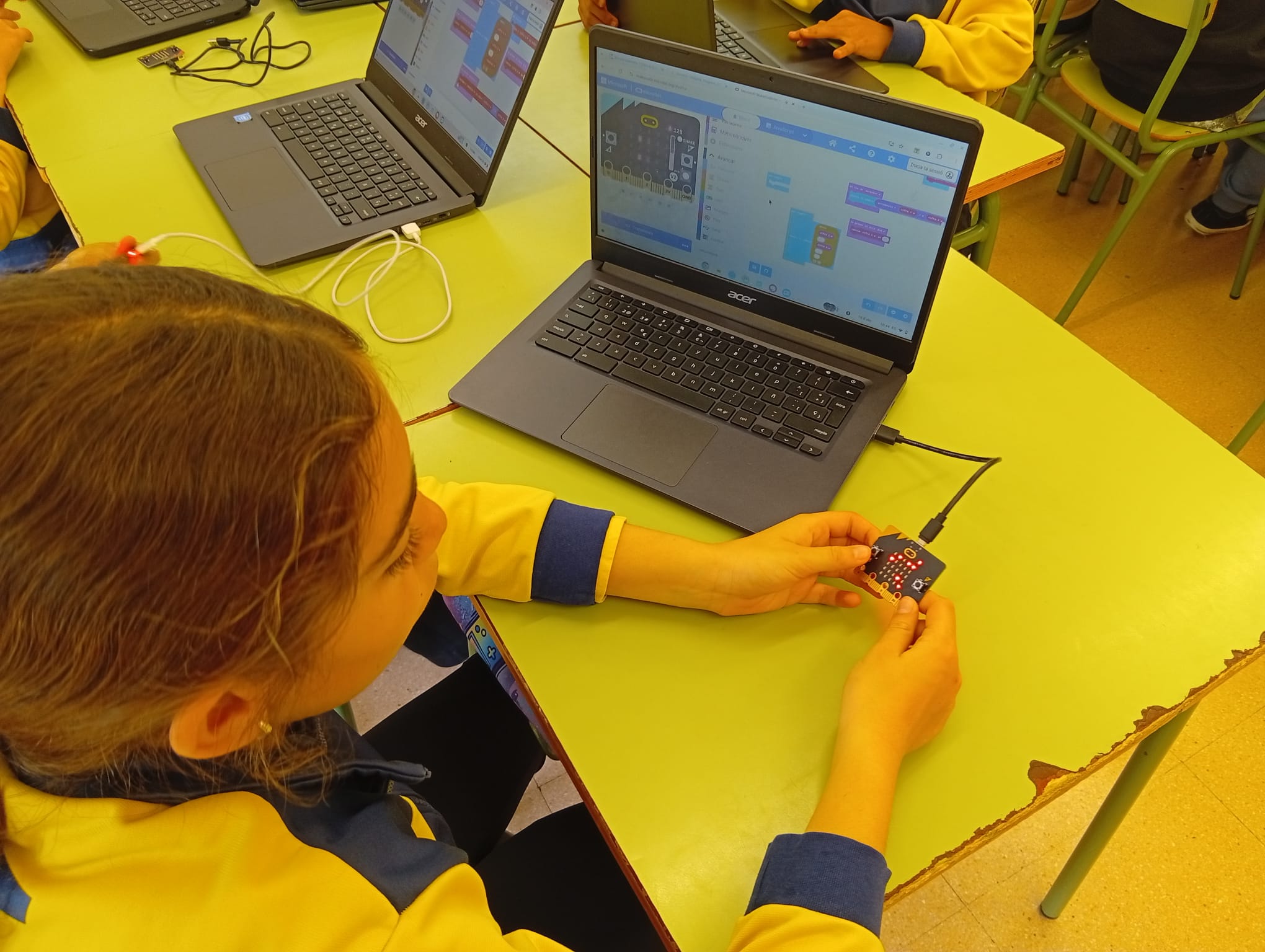 260410 Calculadora Microbit 4t (1)