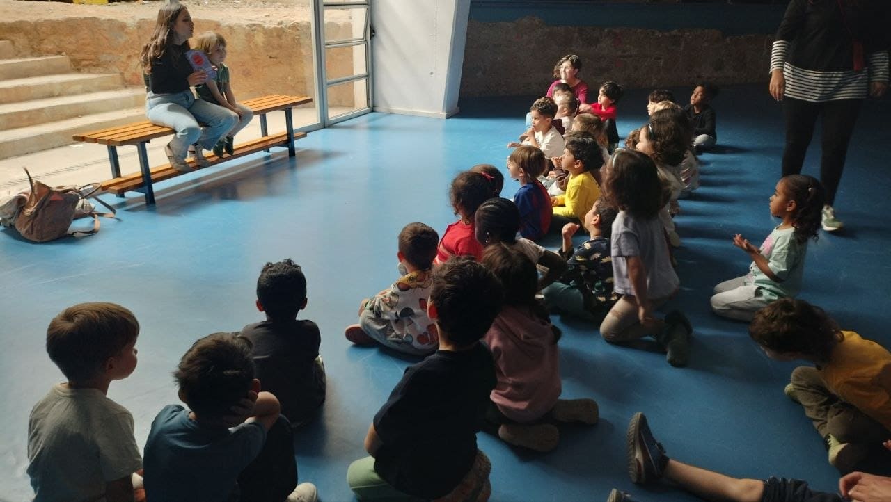 photo_6005630307777842187_y