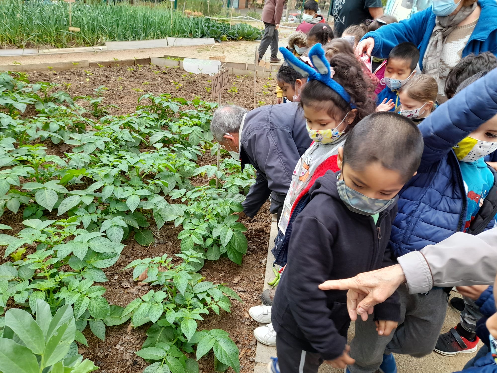 304bb338-fcb4-4da2-a39a-0d86016b448f