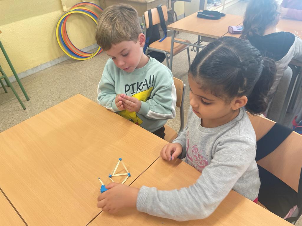 2d969a48-69a0-4ee4-9b57-2a68b56f452c