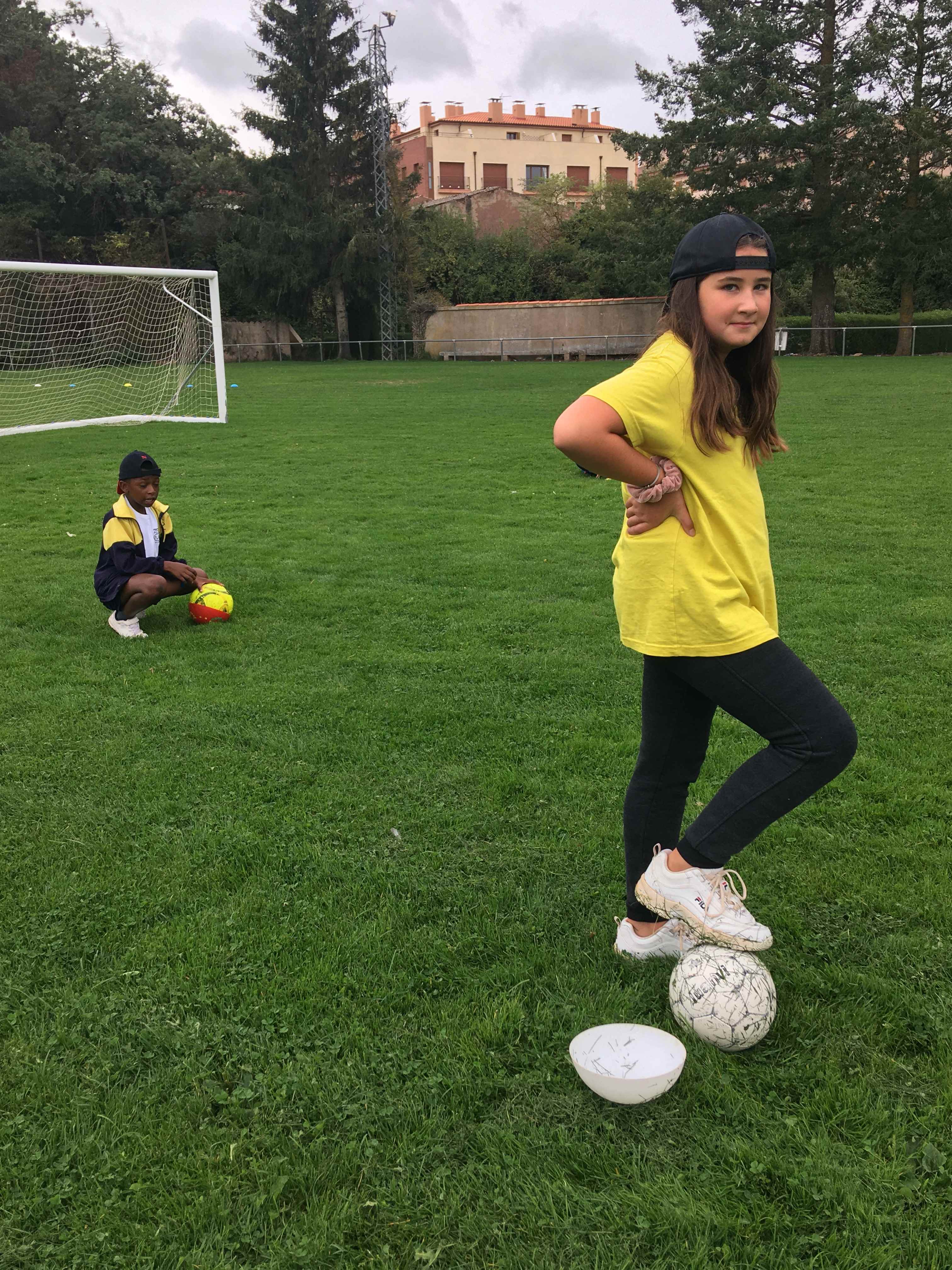 EF 1R TRI (8) (Copy)