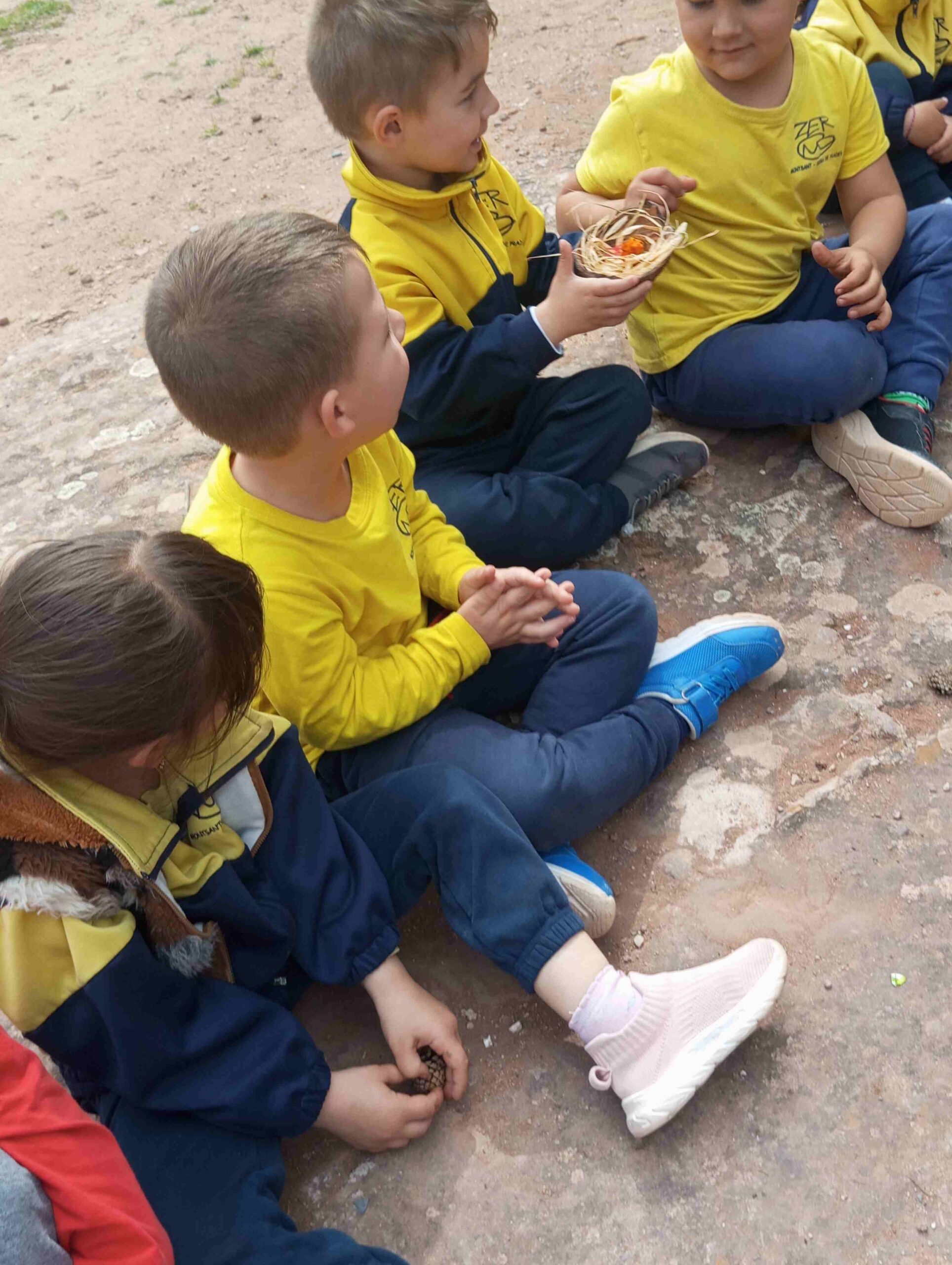 EASTER EGG HUNT (25)