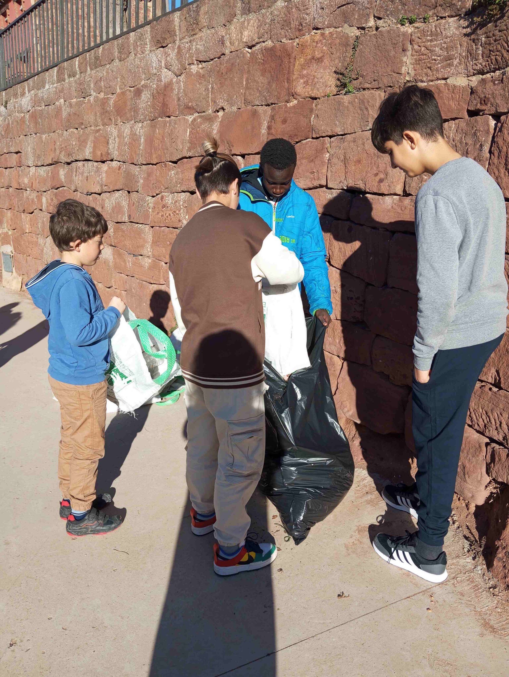 LETS CLEAN UP ENTORN (6)